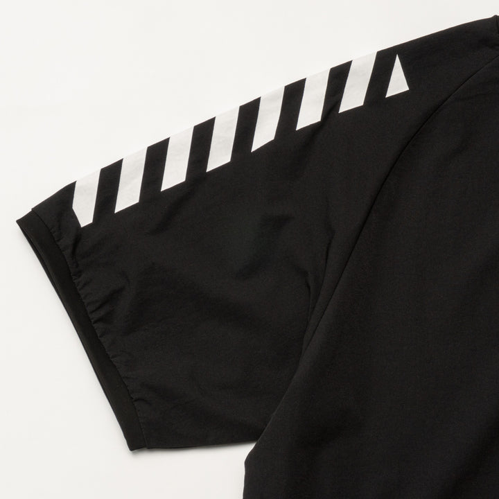 STRETCH NYLON SHORT SLEEVE, BLACK