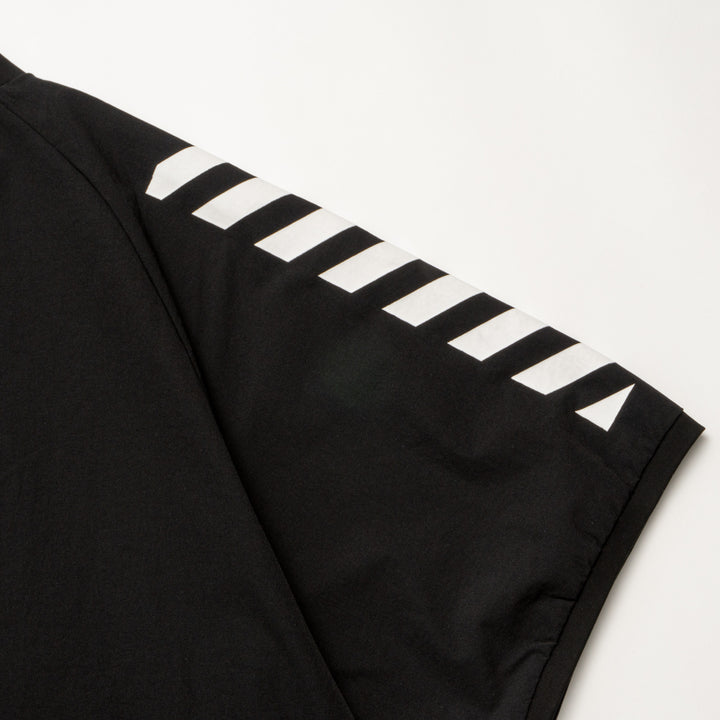 STRETCH NYLON SHORT SLEEVE, BLACK
