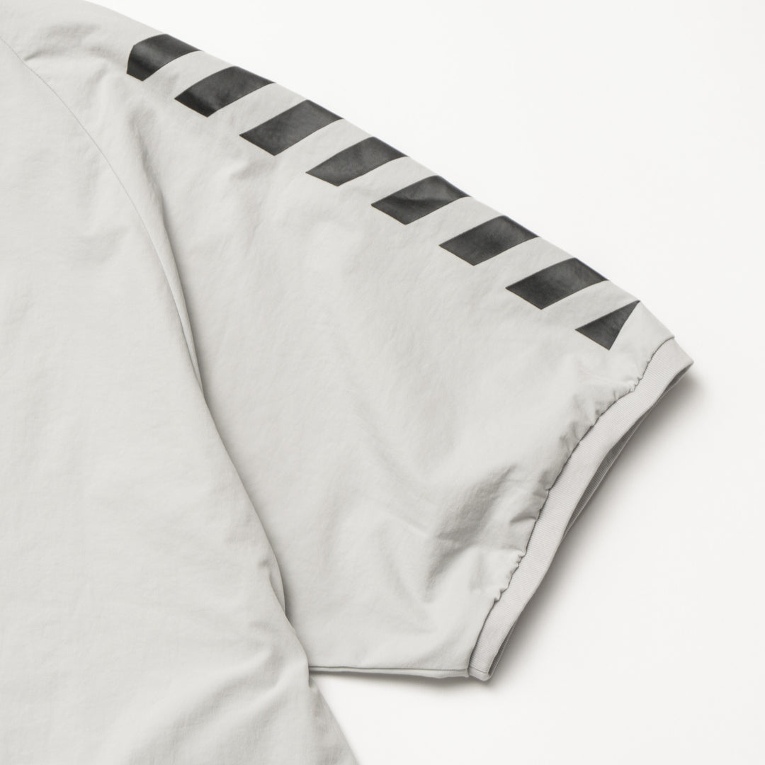 STRETCH NYLON SHORT SLEEVE, L.GRAY
