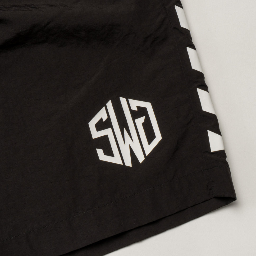NYLON TROUSER SHORTS, BLACK