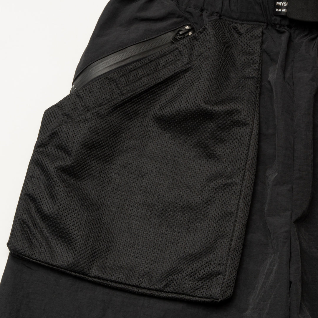 MULTIFUNCTIONAL SHORTS, BLACK