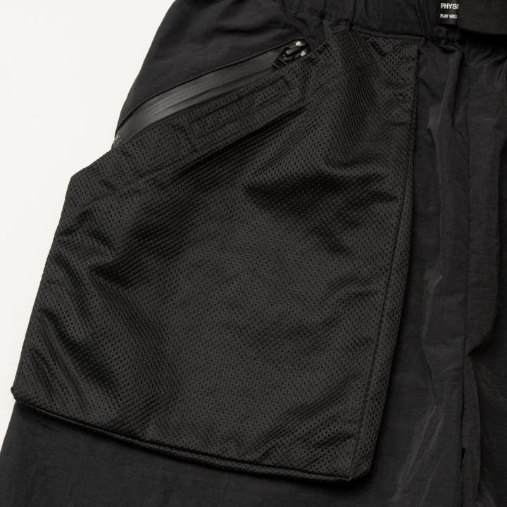 MULTIFUNCTIONAL SHORTS, BLACK
