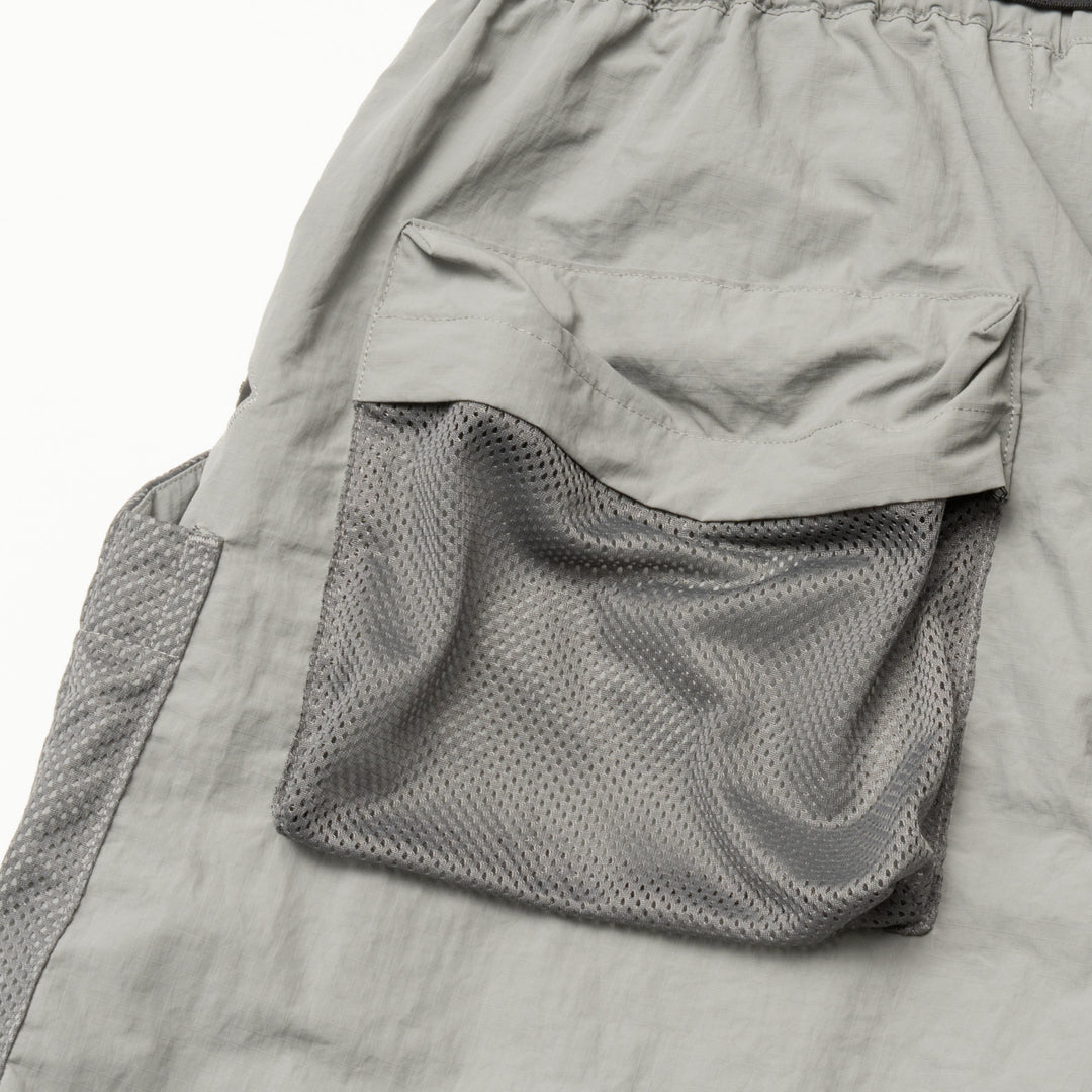 MULTIFUNCTIONAL SHORTS, GRAY