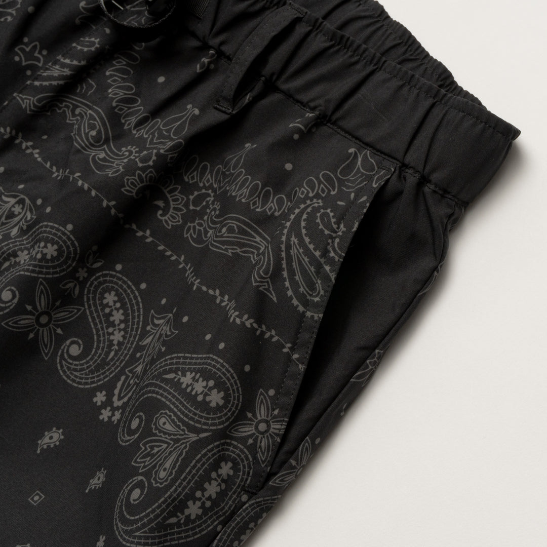 BANDANA SHORTS, BLACK