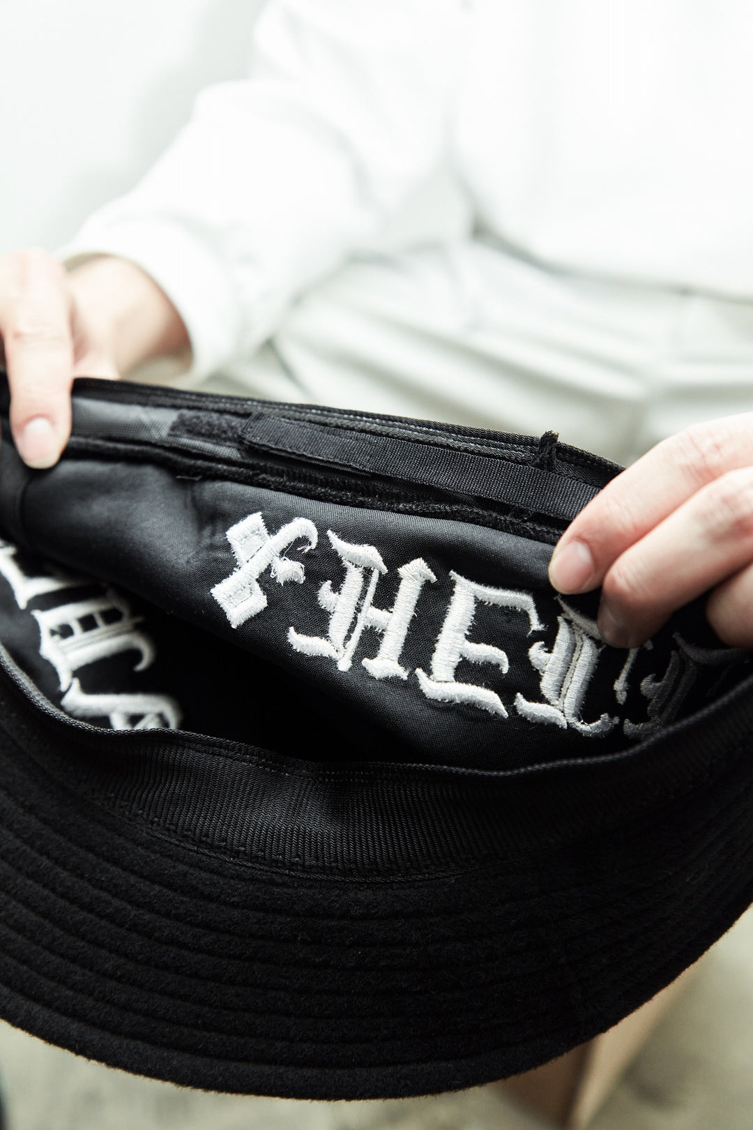 H&H BUCKET HAT, BLACK