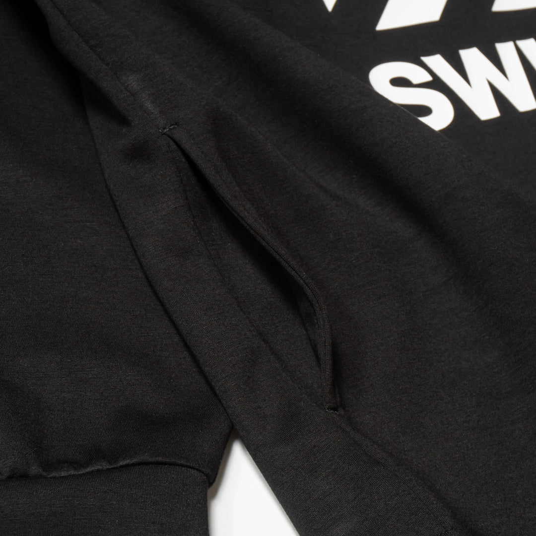 DIAGONAL LINE MOCK NECK L/TEE, BLACK