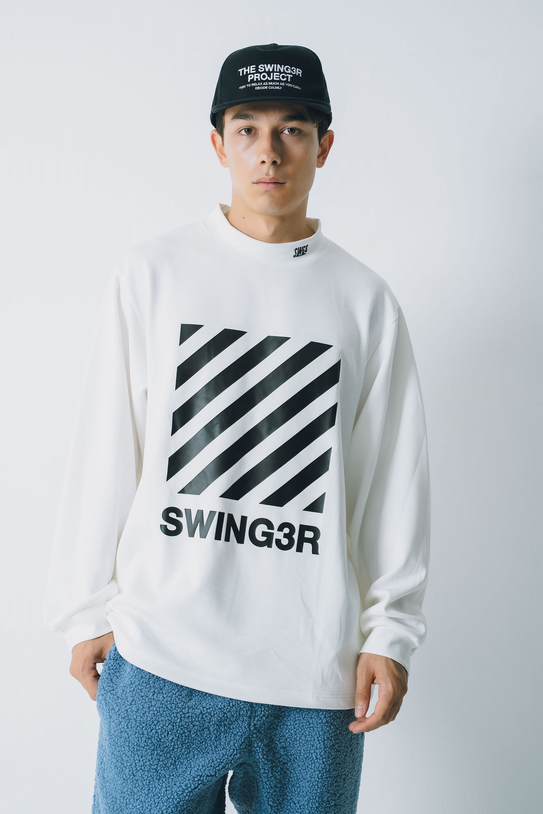 DIAGONAL LINE MOCK NECK L/TEE, WHITE