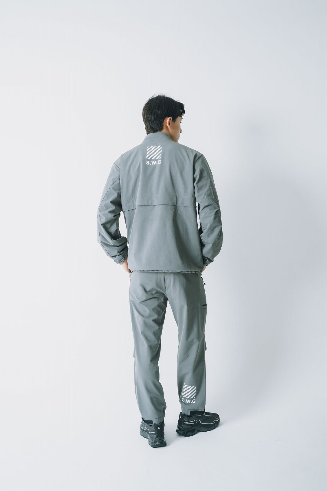 STRETCH NYLON STAND ZIP TOP, L.GRAY